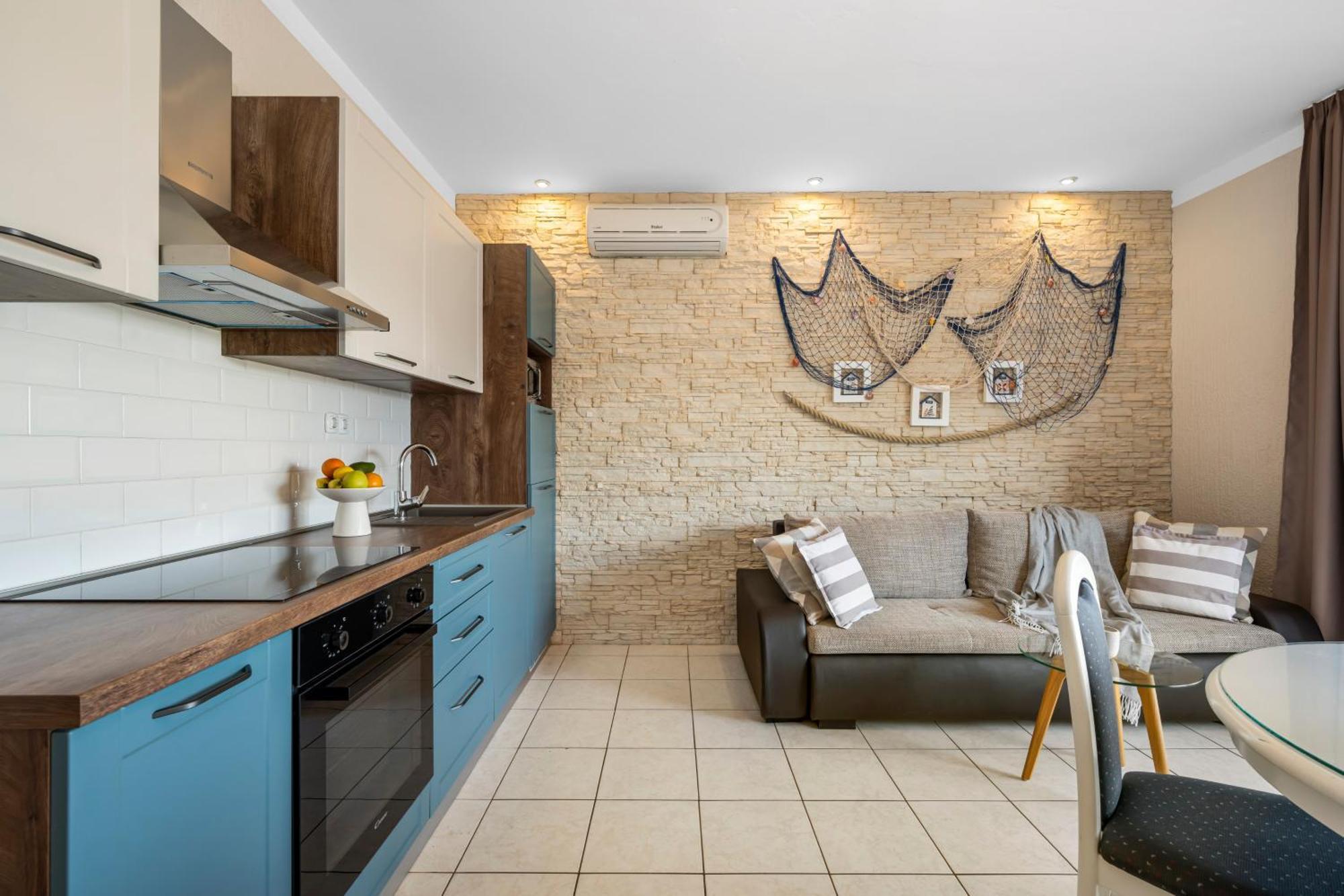 וודיצה Aquarius Apartments - Beachside With Heated Pool חדר תמונה