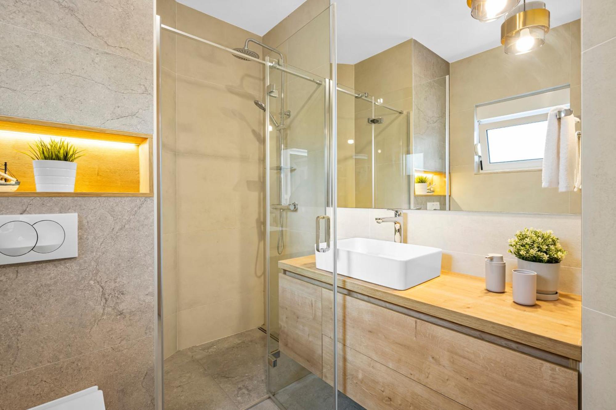 וודיצה Aquarius Apartments - Beachside With Heated Pool מראה חיצוני תמונה