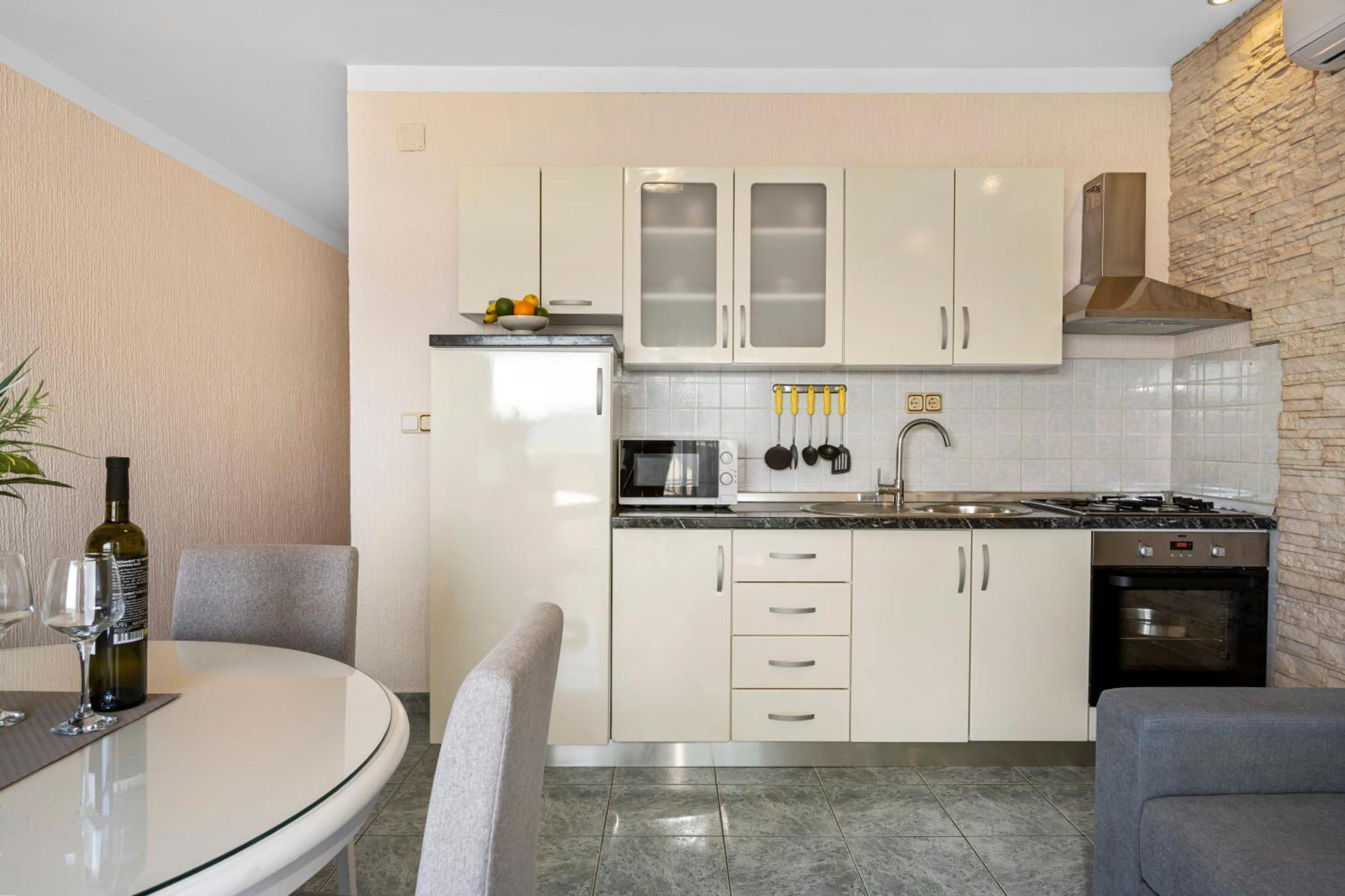 וודיצה Aquarius Apartments - Beachside With Heated Pool חדר תמונה